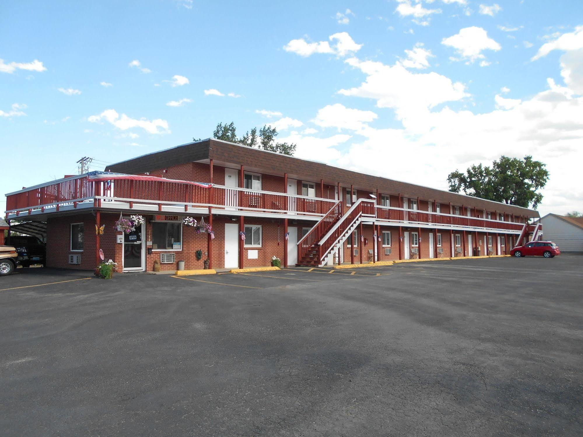 Super Saver Inn Sheridan Exterior photo